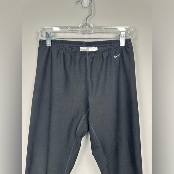NIKE Black Athletic Leggings Size Medium - Picture 2 of 8